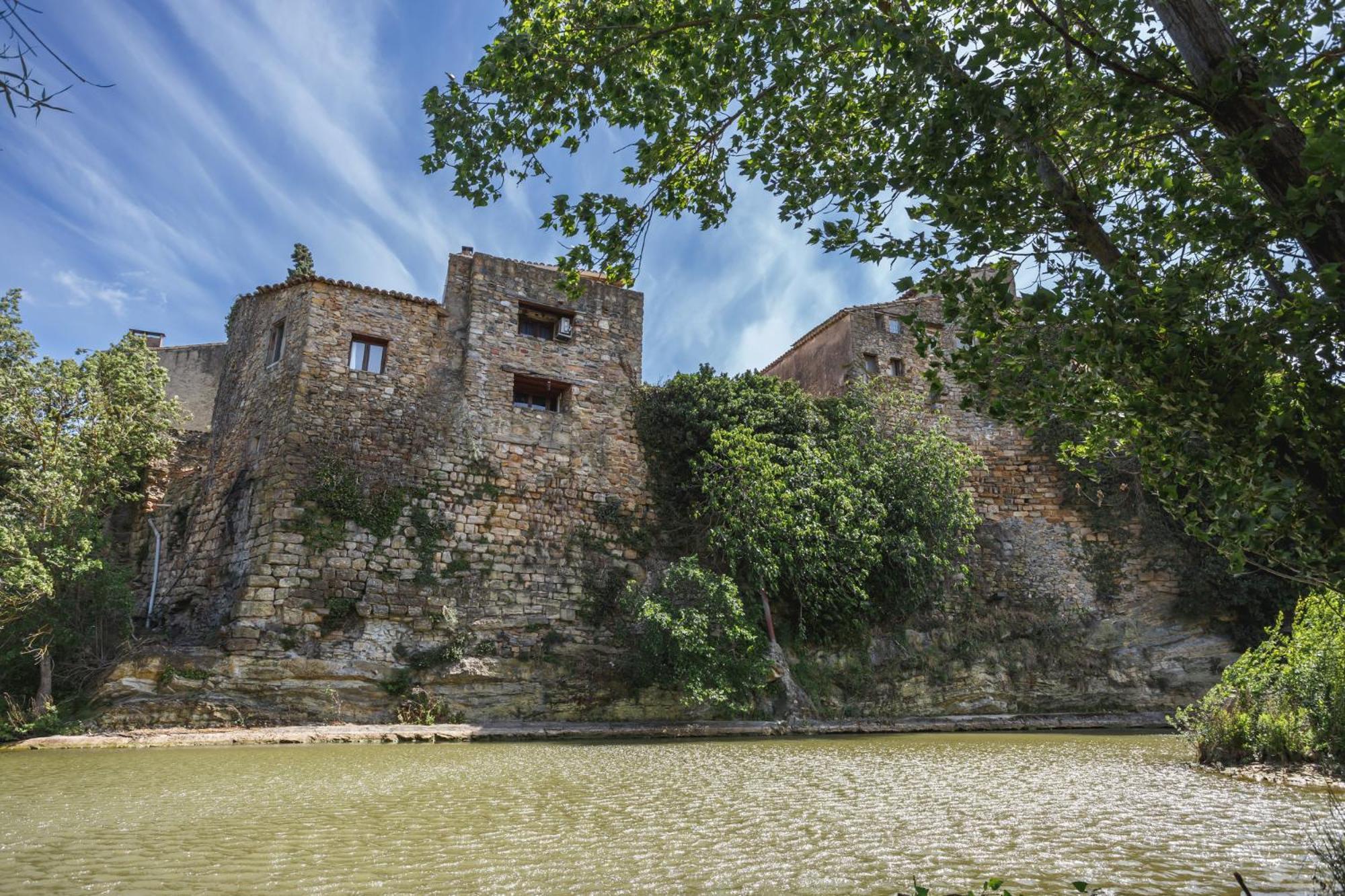 Cosy Apartment In Ancient Gabian With River And Vineyard Views Esterno foto